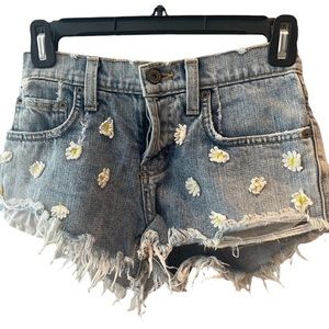 Denim Cut-off Shorts with Daily Embellishments in size 23